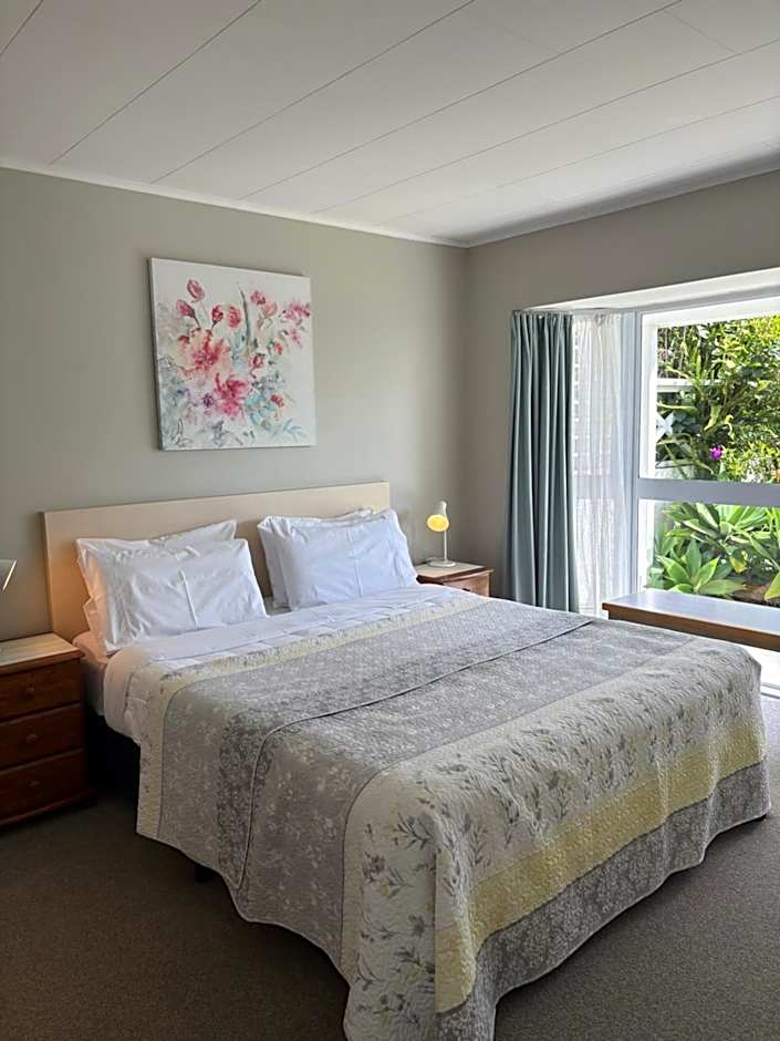 Ash Grove Boutique Motel