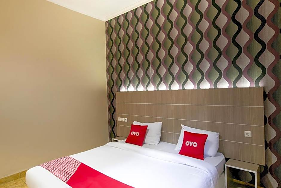 OYO 2320 Hotel Charvita