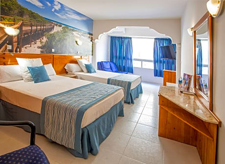 MASTER STANDARD(ROOM+LIVING ROOM) 4 ADULTS