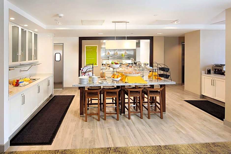 Hilton Garden Inn Reagan National Airport