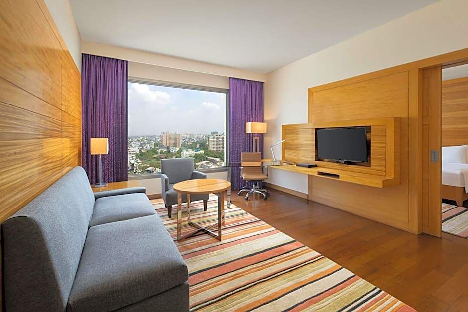 Photo 1 of 4 of 1 Bedroom Suite, High Floor