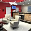 Econo Lodge Inn & Suites