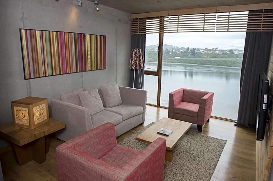 Photo 1 of 8 of Suite