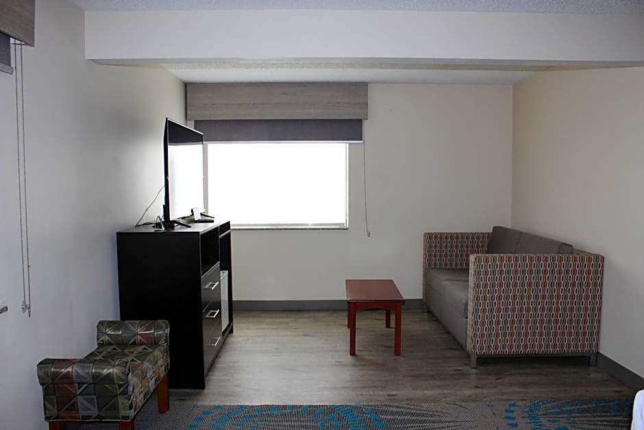Reston Inn & Suites