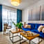 Deluxe Apartments by The Railway Station Wroclaw