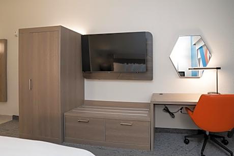 2 Queen Beds Standard Extra Floor Space