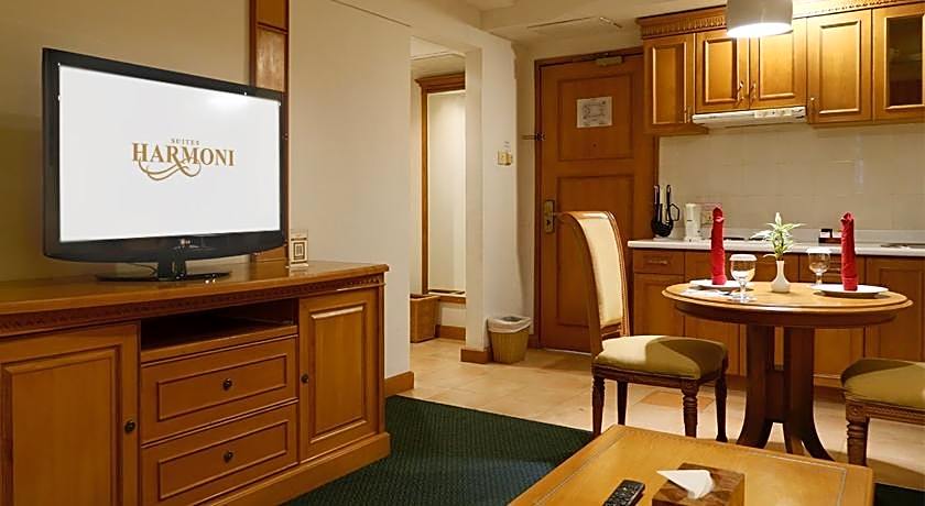 Harmoni Suites Hotel