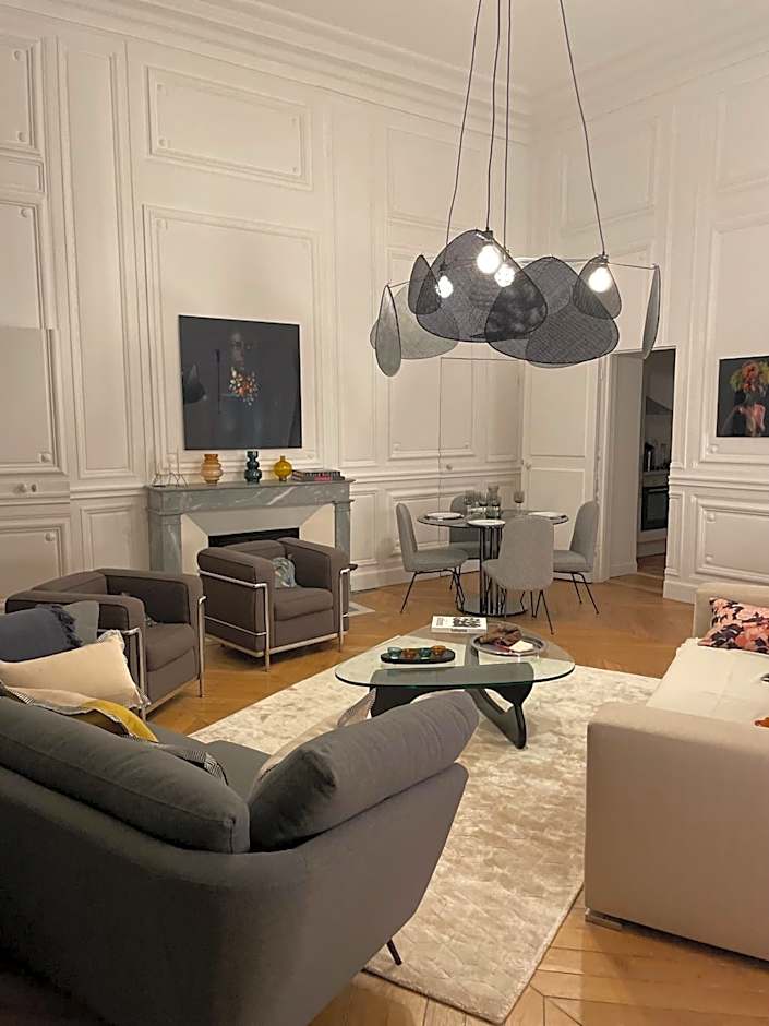 Appartement Charles Le Brun, Face au Château de Versailles, avec parking privé