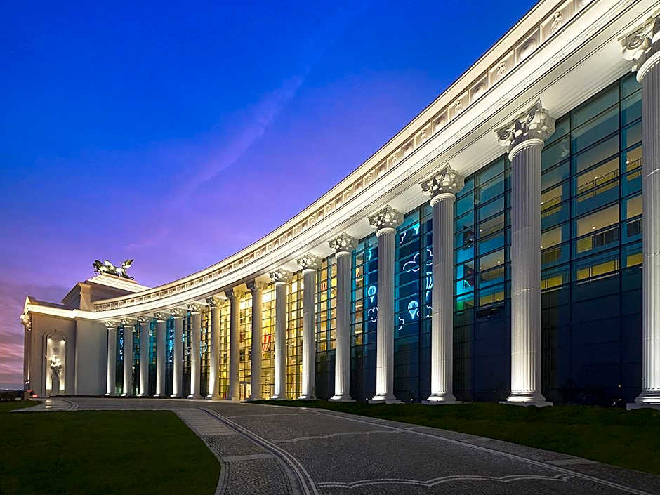 The Land Of Legends Kingdom Hotel