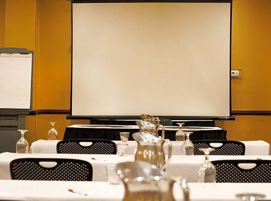 The Hotel Fullerton Anaheim – Anaheim, CA