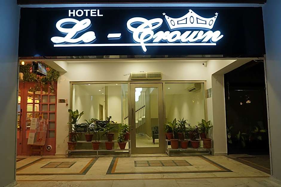 Hotel Le-Crown