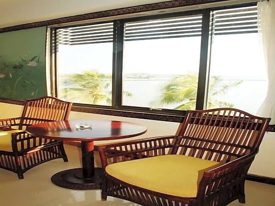 Losari Beach Hotel Makassar