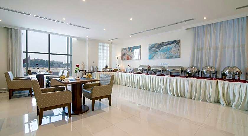 The Gate Hotel and Apartments