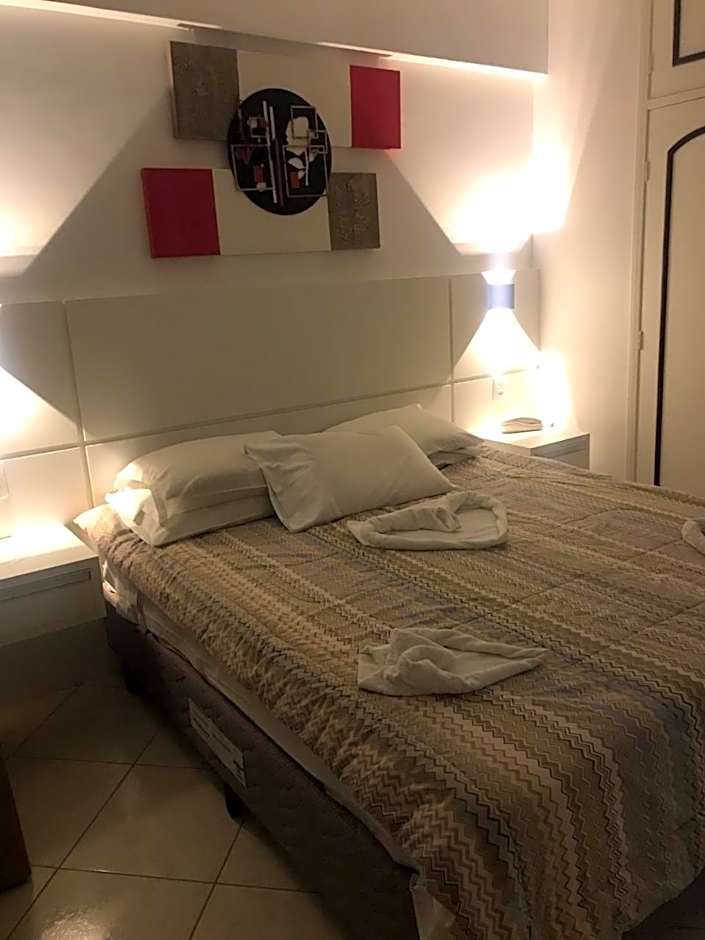 Flat Cavalinho Branco - Ap 516