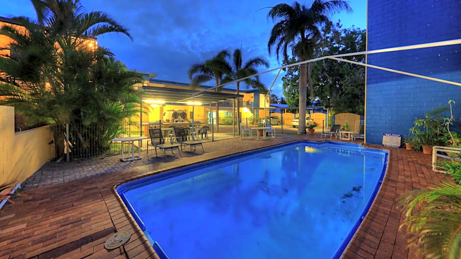 Sky View Units Bowen