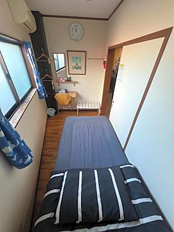 Single Room with Shared Bathroom