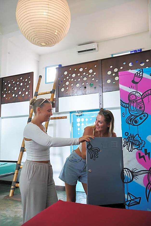 Gili Beach Bum Hostel