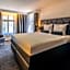 Square Boutique Hotel & Brasserie