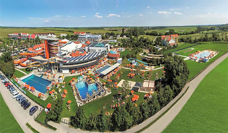 All in Red Thermenhotel