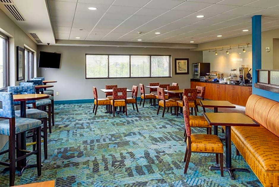 La Quinta Inn & Suites by Wyndham Edmond