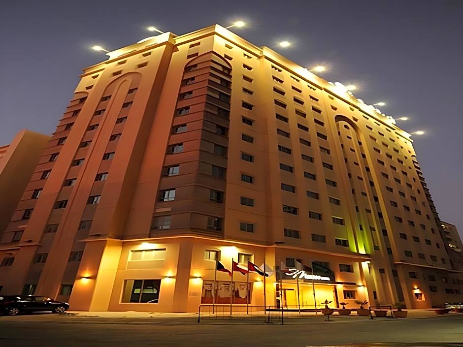 Photo 1 of 50 of Monroe Hotel