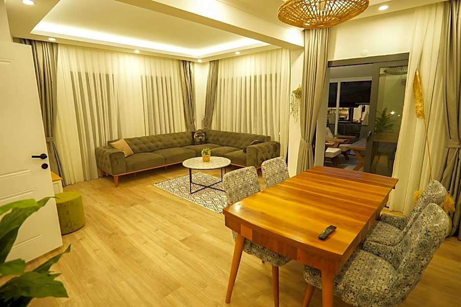 marla suite