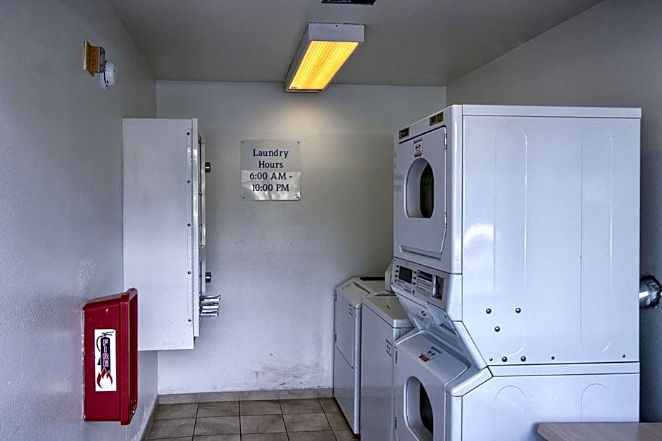 Motel 6-Everett, WA - North