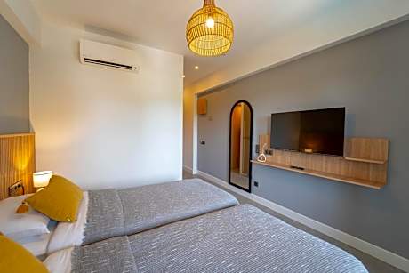 Standard Twin Room with Garden View