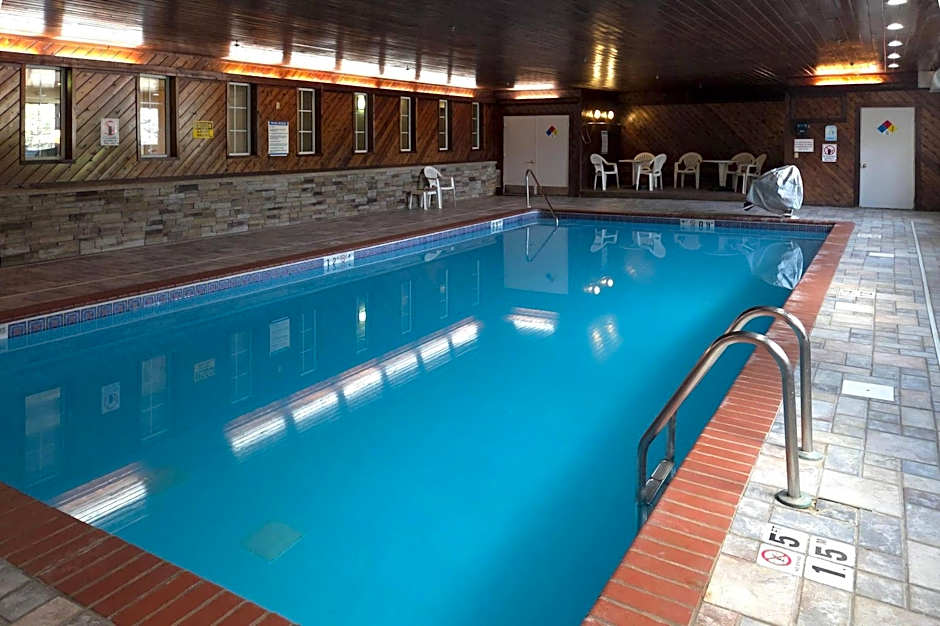 MainStay Suites LeClaire - Quad Cities