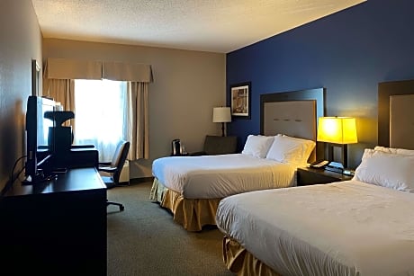 2 Queen Beds Non-Smoking