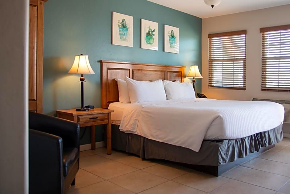 Arizona Sunset Inn & Suites