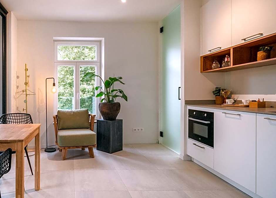 Mavue kamer met terras