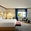 Renaissance by Marriott Boca Raton Hotel