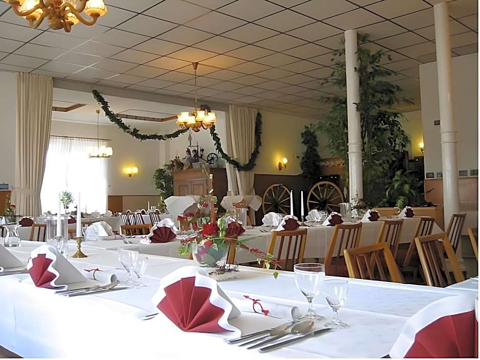 Hotel Orthwein -kostenfreie Parkplatze-