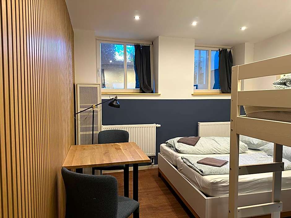 Blue Doors Hostel Altstadt