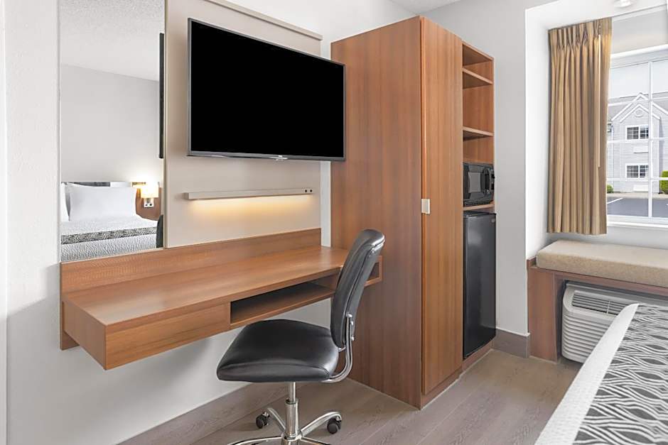 Microtel Inn By Wyndham Albany Airport