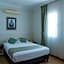 Artemis Hotel