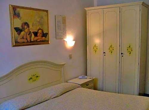 Photo 1 of 4 of Double/Twin Room with Shared Bathroom