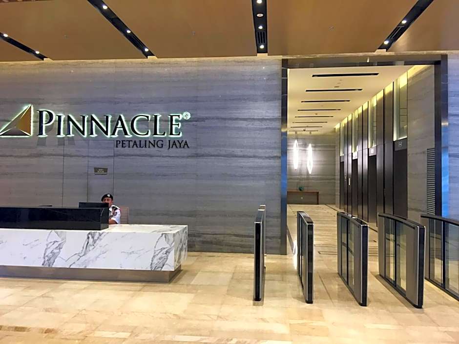 Ginger8 @ Pinnacle PJ