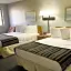OYO Hotel Pipestone MN, Canterbury Park