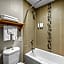 Econo Lodge Inn & Suites Santa Fe South