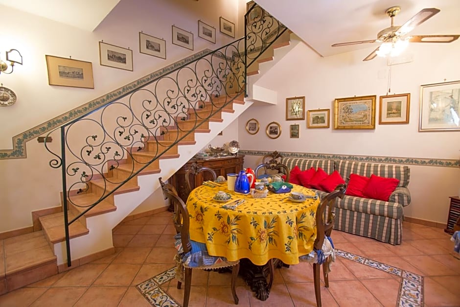 La Via Dei Presepi – Naples, CO