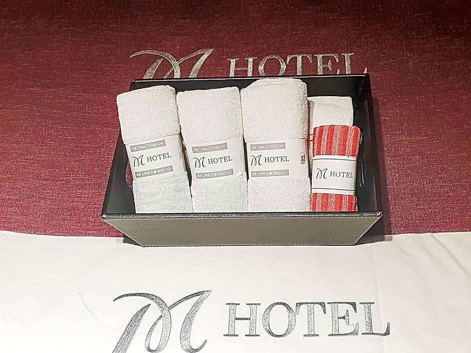 Gimje M Hotel Drive-in