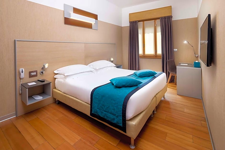 Best Western Plus Hotel City Geona