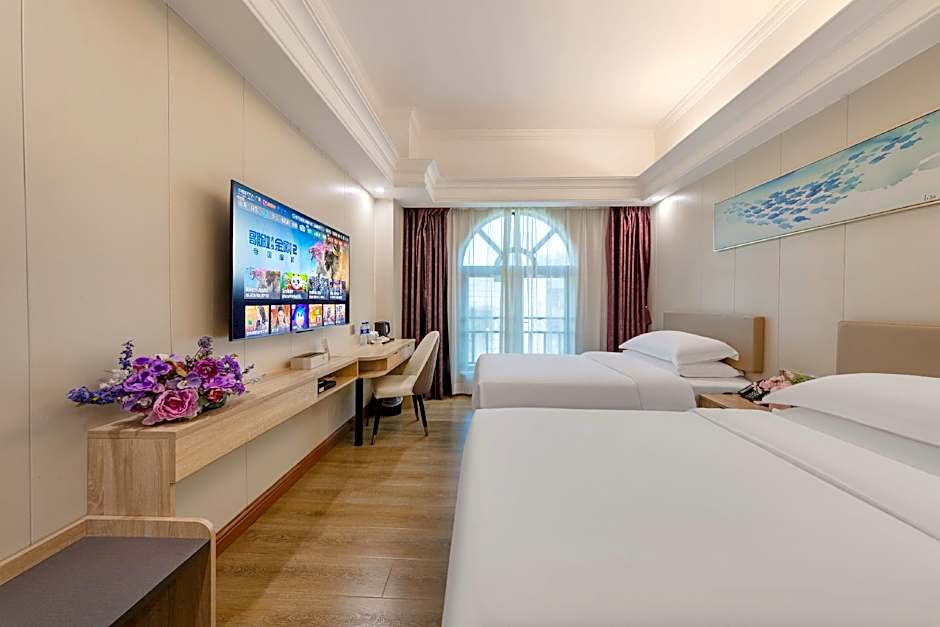 Vienna Hotel Zhuhai Xiangzhou Qinglv Road Theater