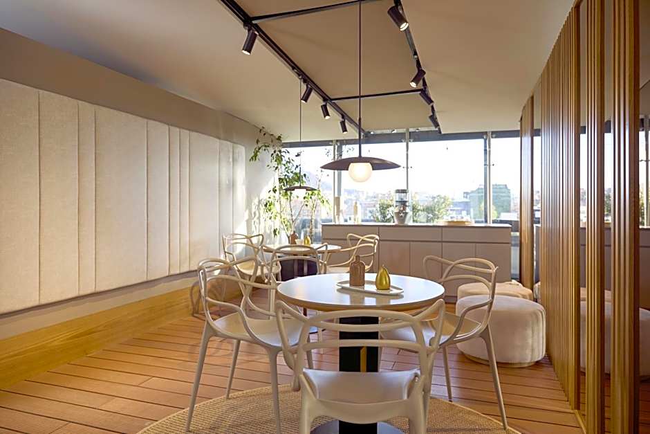 EK Hotel By Preferred Hotels Group