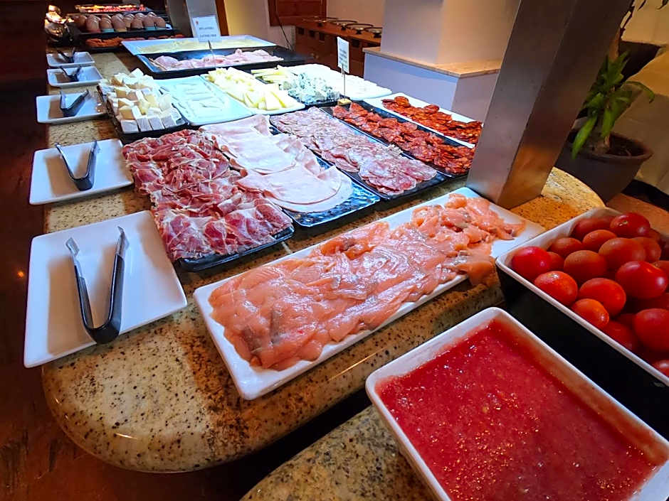 Hotel Apartamentos Bajondillo