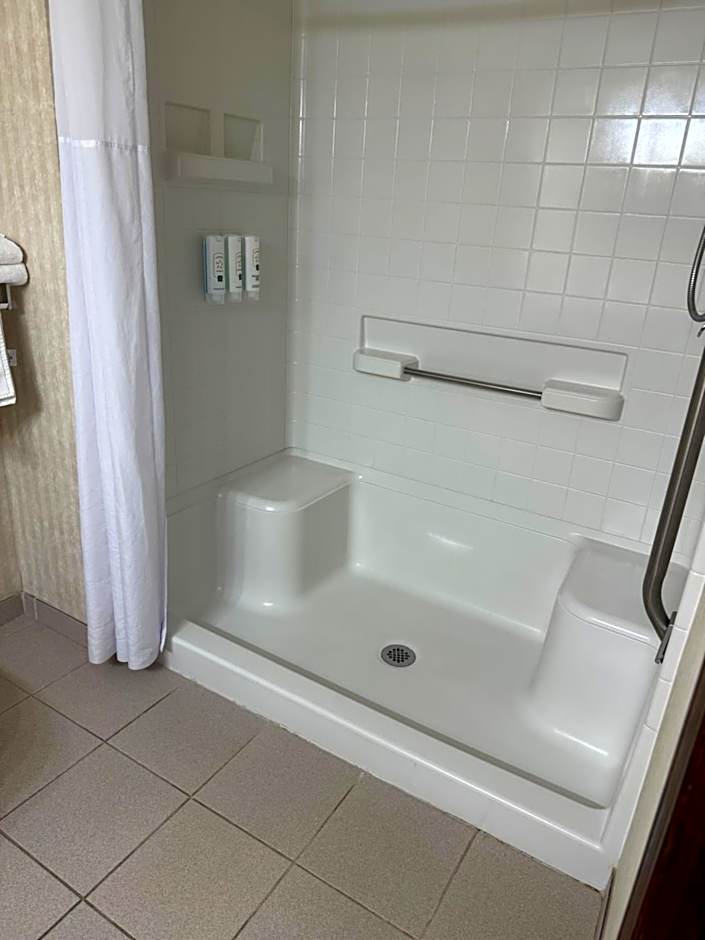 Quality Inn & Suites Manistique