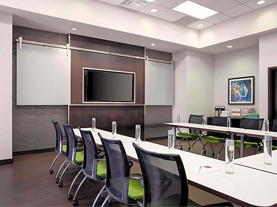 Hyatt Place Arlington Courthouse