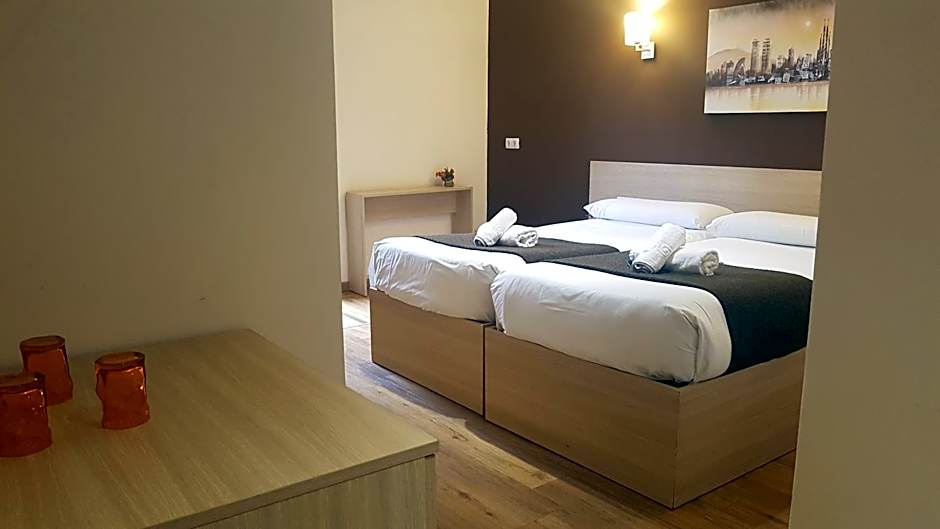 Hostal Barcelona Travel